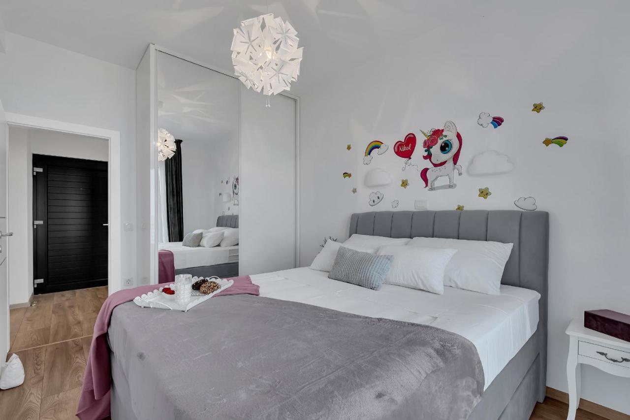 Apartment Apricus Makarska Buitenkant foto